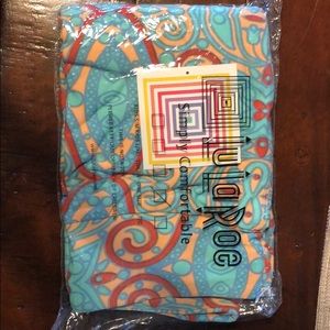 NWT LuLaRoe One Size Leggings